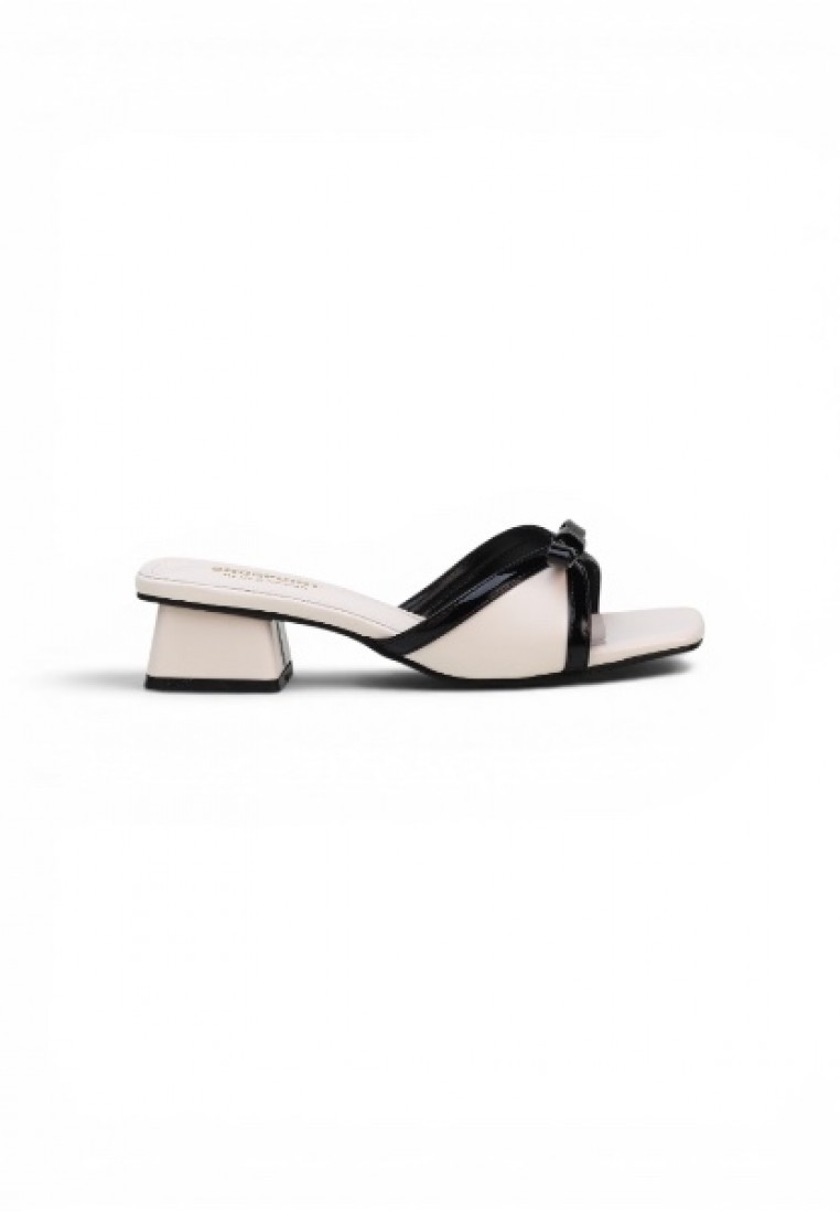 54139 Women Slip on Heels in Beige